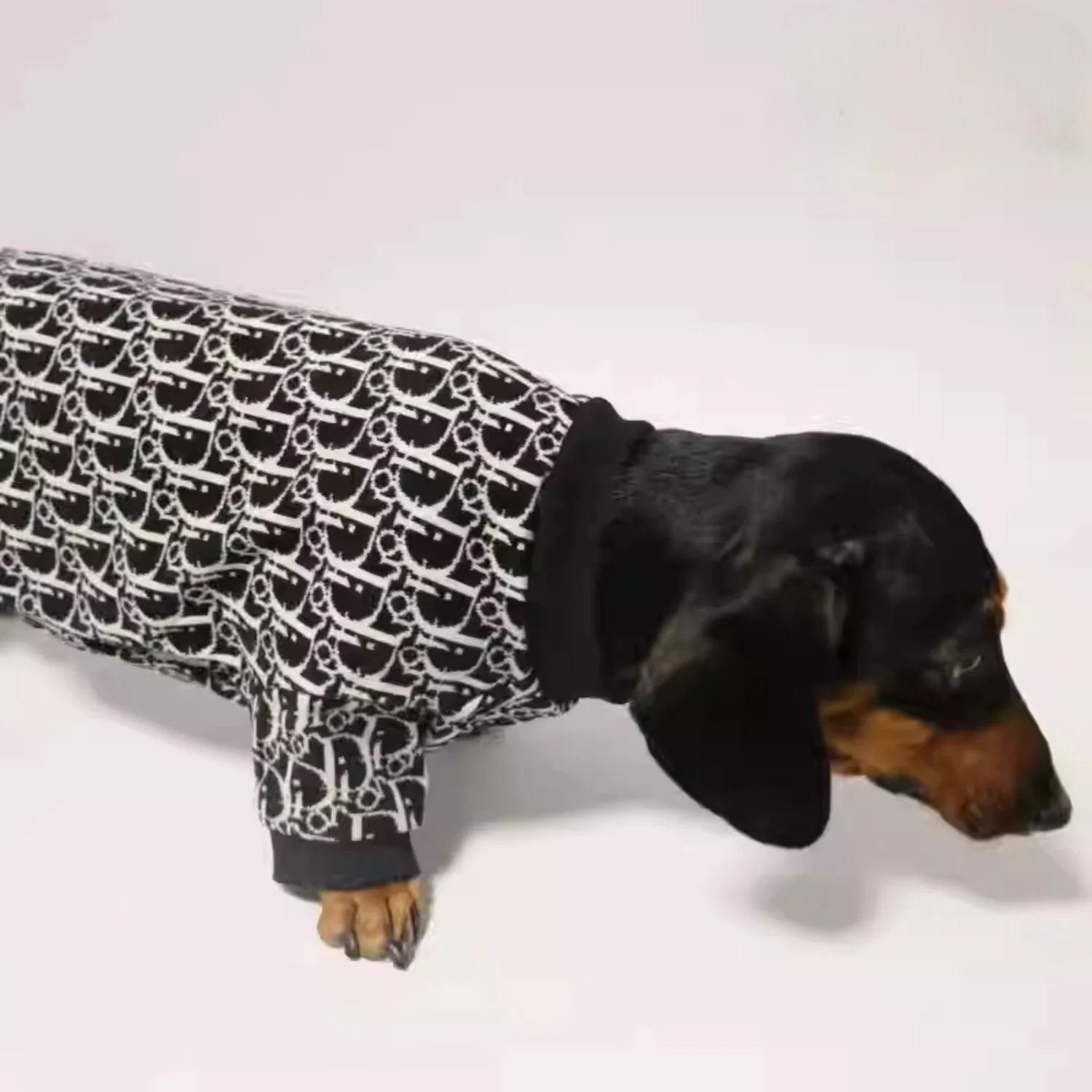 Luxurious Dachshund Knitted Sweater - Image 2
